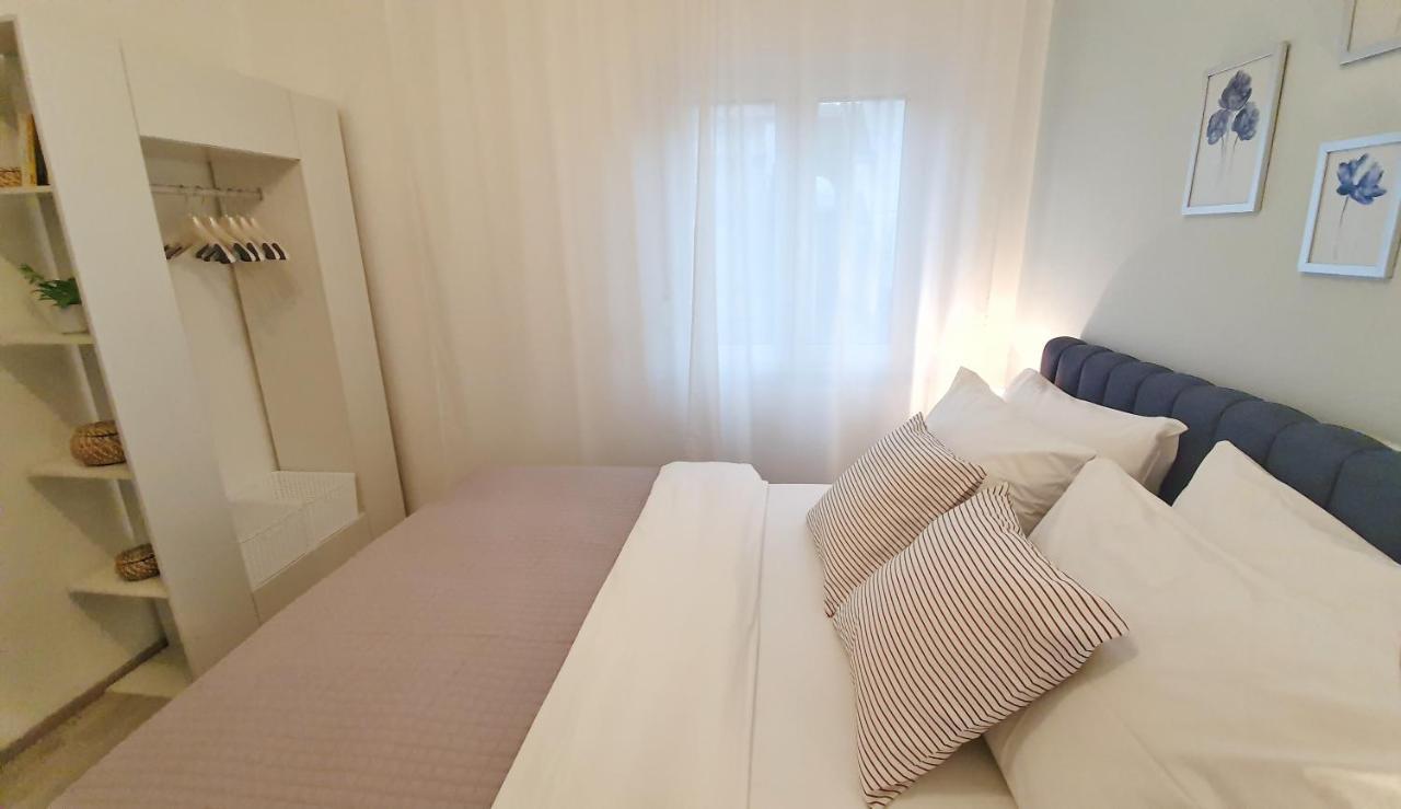 Seaview Apartment With Balcony And Terrace Barac Crikvenica Exterior foto